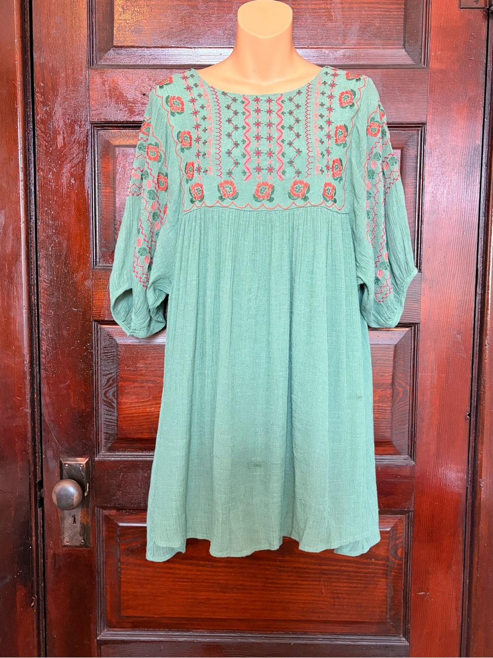 Sz small Embroidered Sage Green Boho Women’s Dress